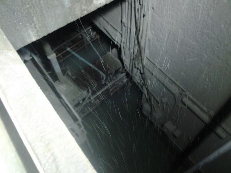 Technická pomoc - čerpání vody v areálu Holcim 16.1.2014 003